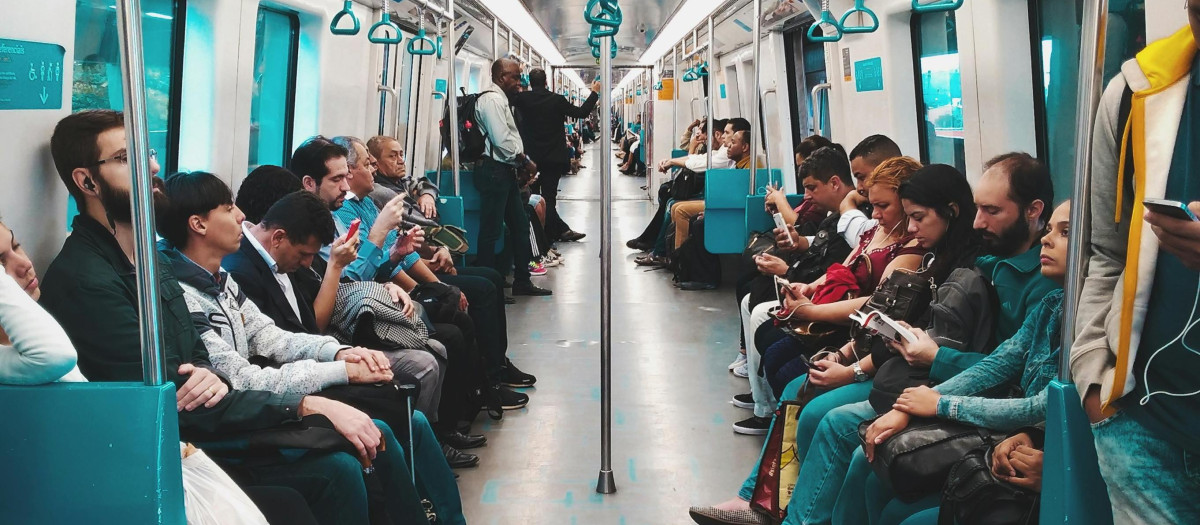 Mañanas de trasporte público.