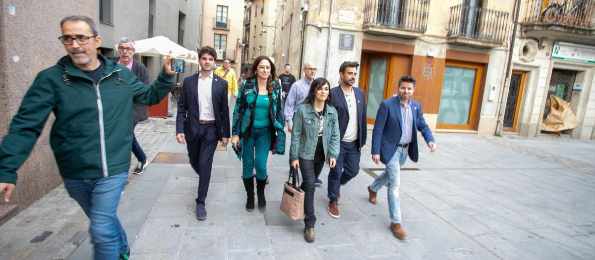 Silvia Orriols, el domingo, llegando a su sede electoral.