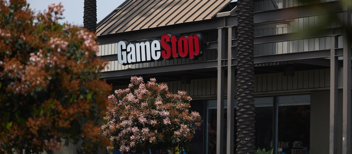 Tienda GameStop en California.