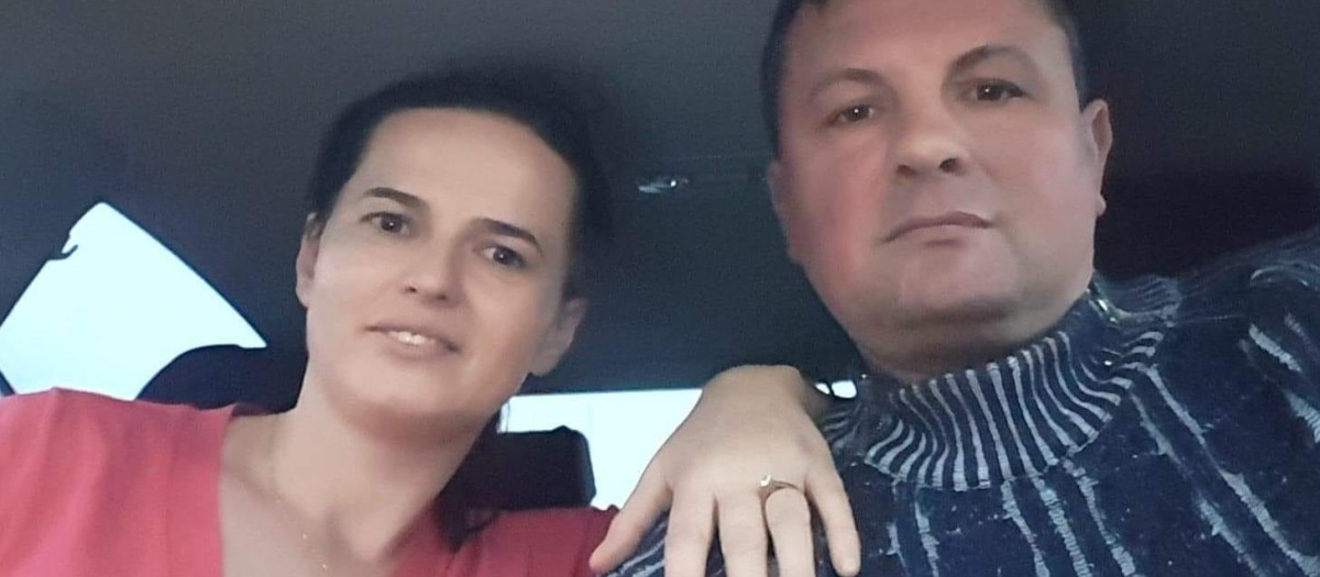 Gheorghe Tibil junto a su pareja Maria