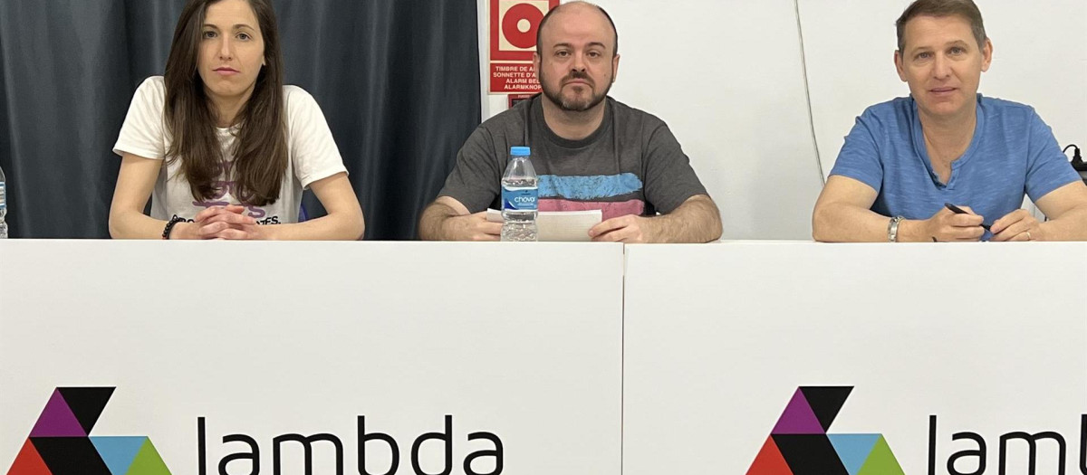 Varios representantes de colectivos LGTBI, este miércoles, en Valencia