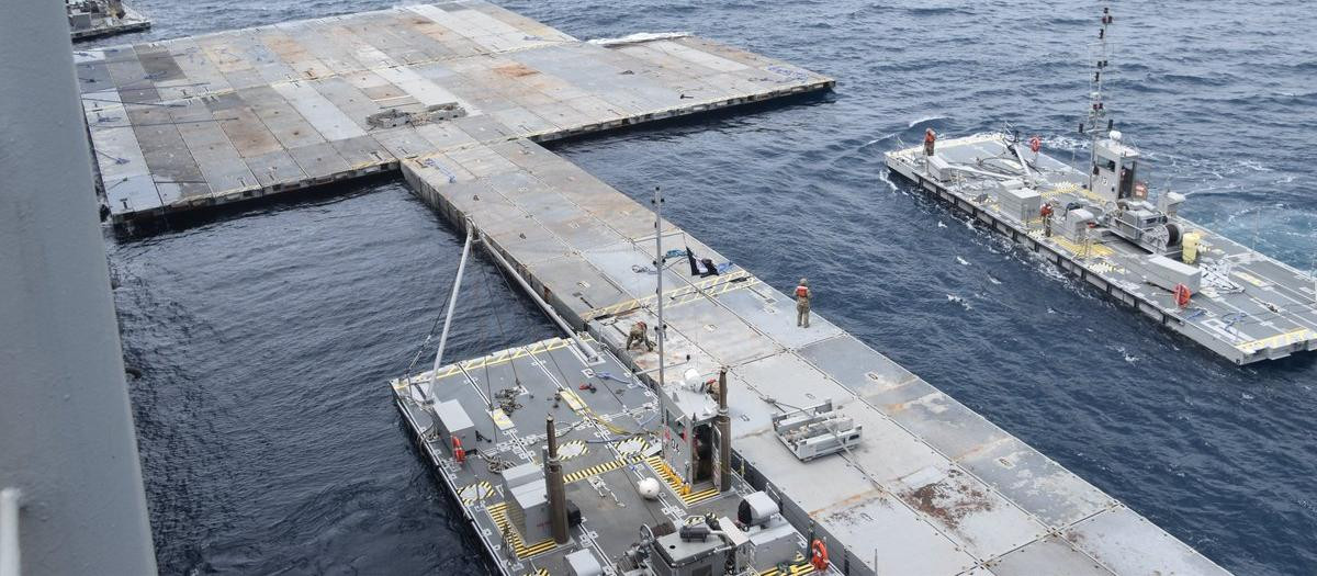 Muelle flotante frente a las costas de la Franja de Gaza