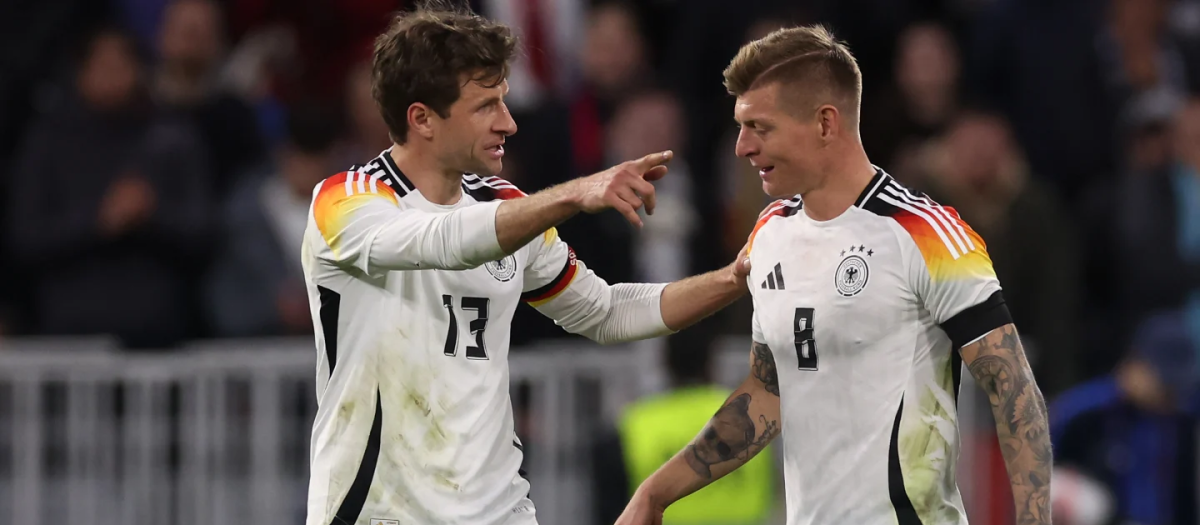 Kroos y Müller en un partido reciente de Alemania
