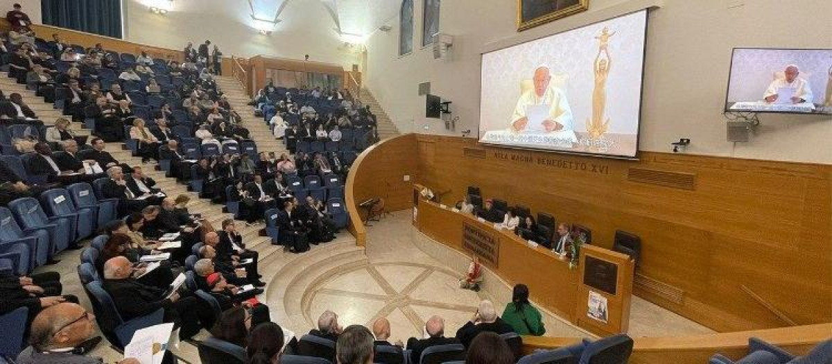 Vídeo mensaje del Papa Francisco por los cien años del concilio de Shanghái
