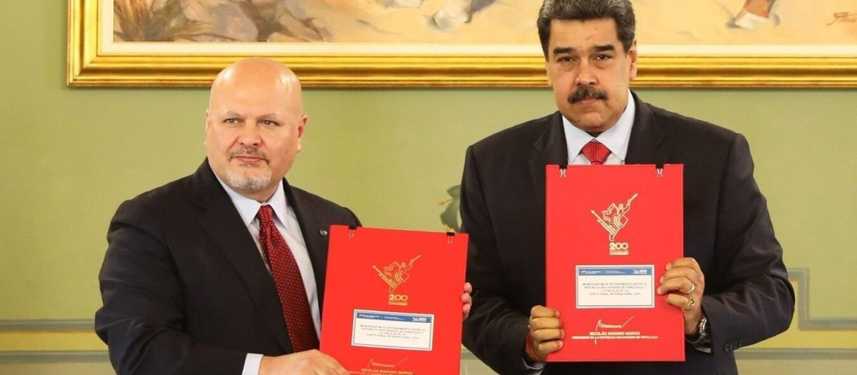 Karim Khan, fiscal de la Corte Penal Internacional y el dictador venezolano Nicolás Maduro