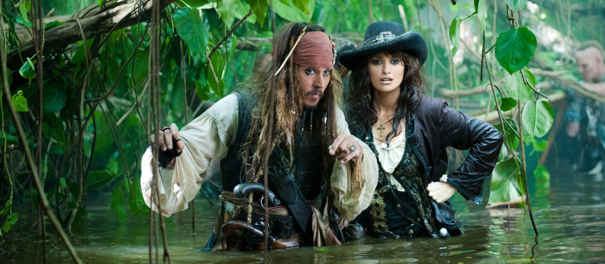 Johnny Depp y Penélopez Cruz, en Piratas del Caribe: En mareas misteriosas