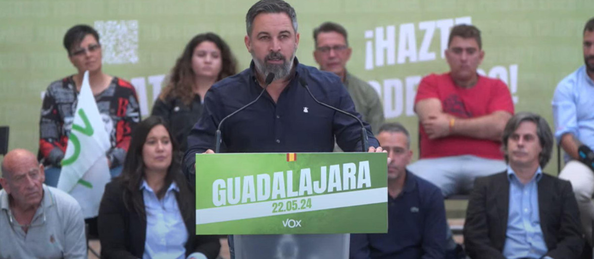 Abascal en un mitin de precampaña de las europeoas en Guadalajara