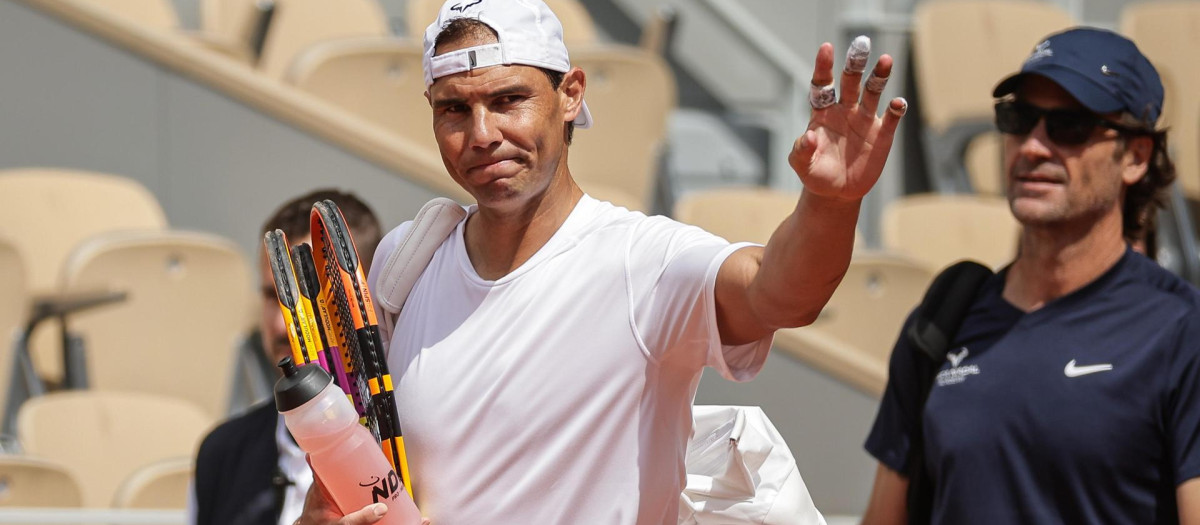 Nadal en un entrenamiento para Roland Garros