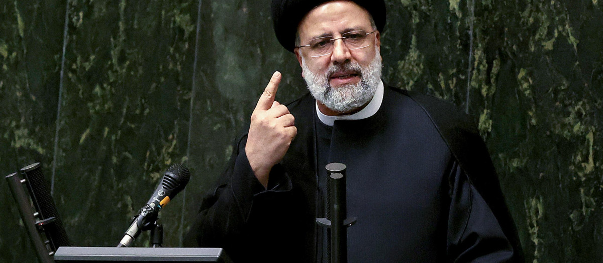 Ebrahim Raisi en una imagen de archivo en el Parlamento iraní