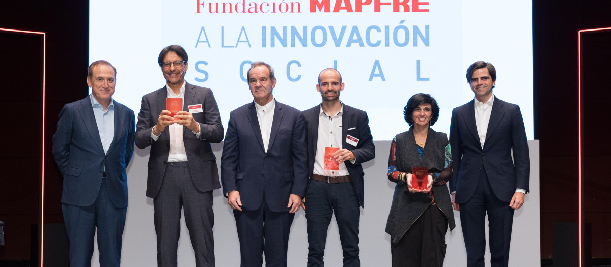Evix Safety, change:WATER Labs y Cuidador de Confiança