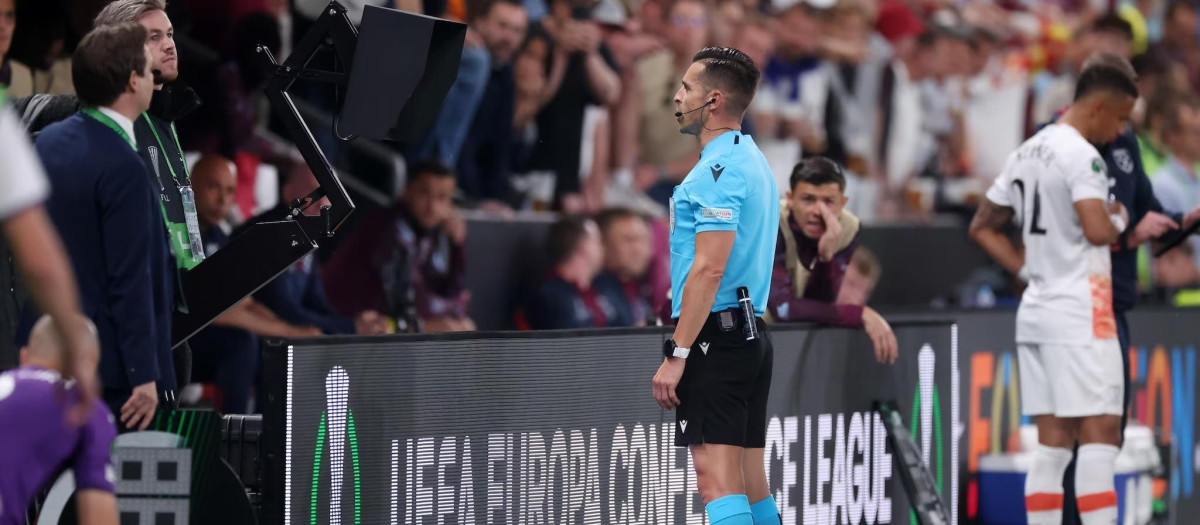 La revolución de normas en el fútbol que prepara la IFAB tras hacer  oficiales los primeros cambios