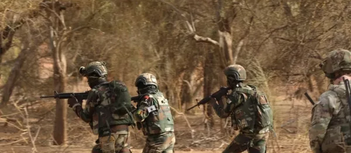 Ejercicio con fuego real durante African Lion 2024 en Dodji, Senegal