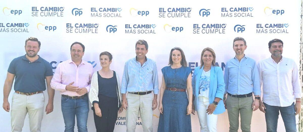 Mazón, Cuca Gamarra y otros dirigentes del PP, este sábado, en Gandía (Valencia)