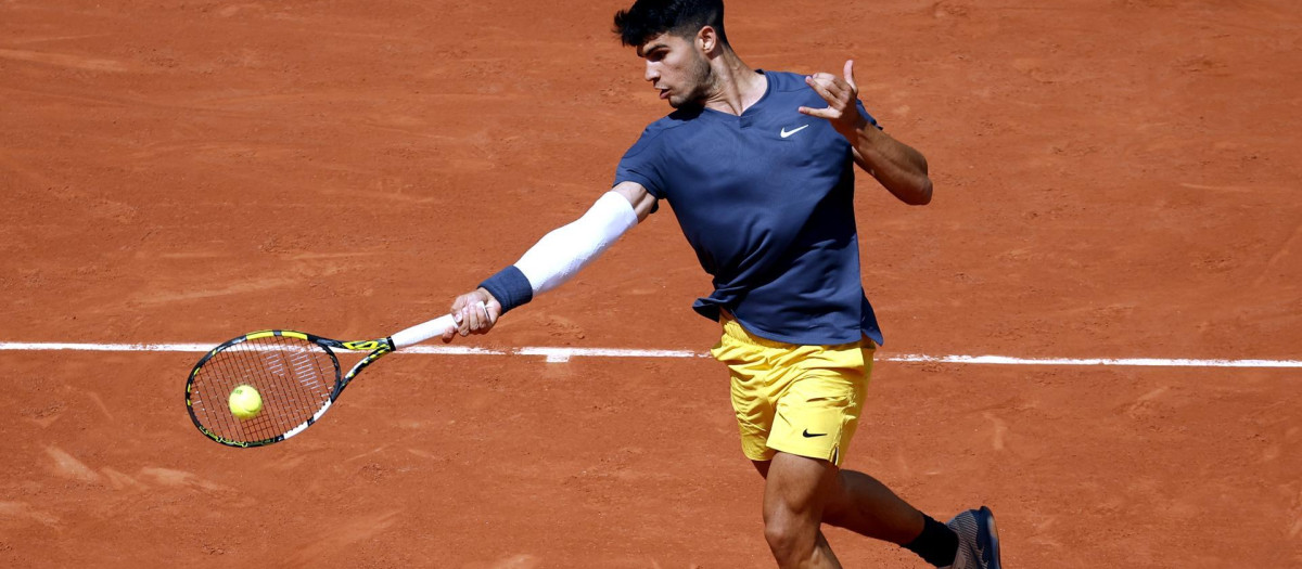 Carlos Alcaraz firmó un debut inmejorable en Roland Garros