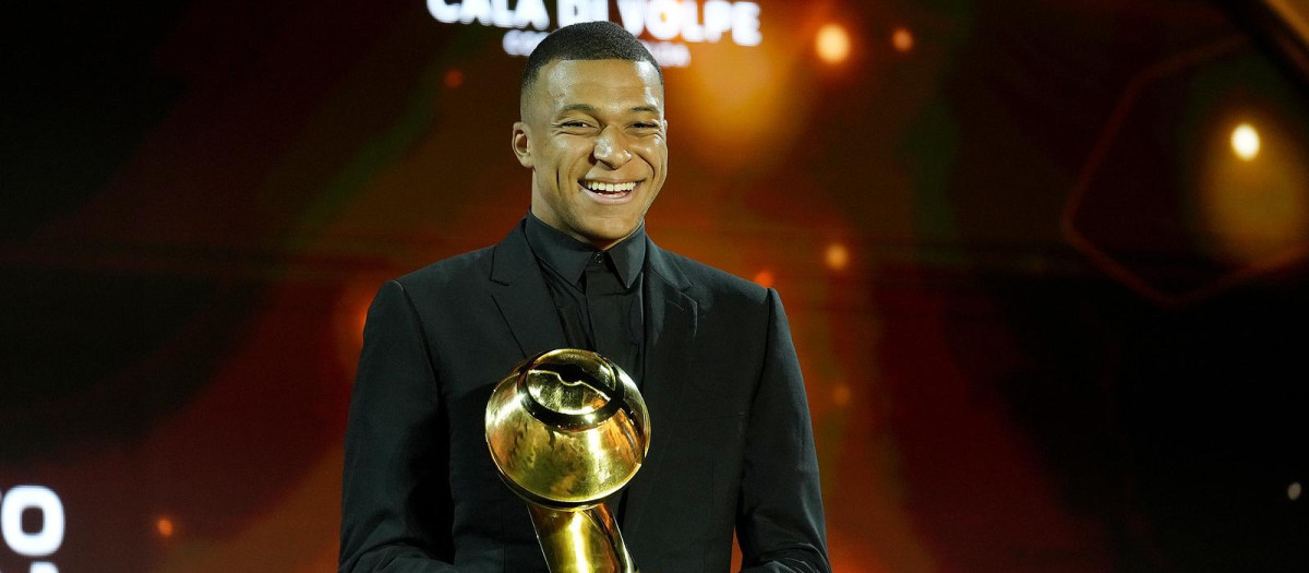 Mbappé ganó el premio a mejor jugador del año