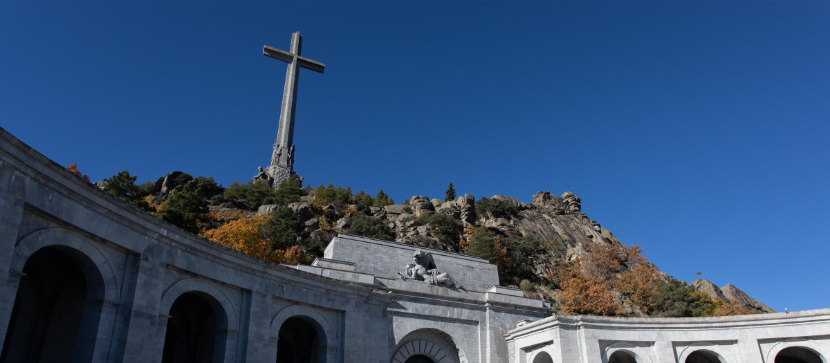 Entrada de acceso a la basílica del Valle de los Caídos