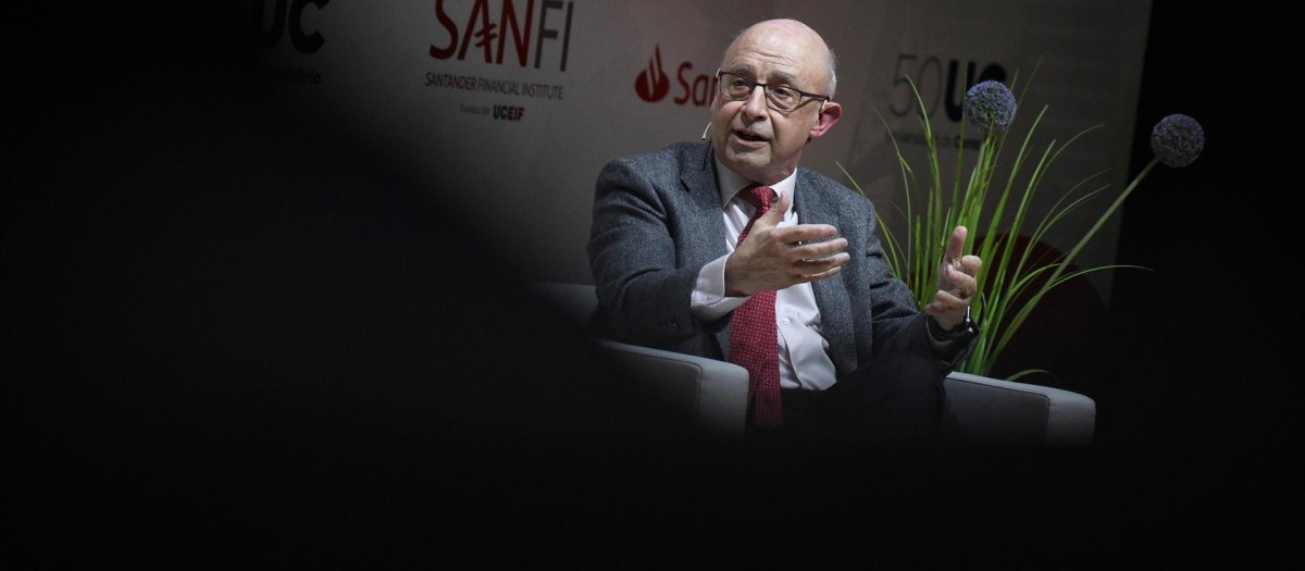 El exministro de Hacienda, Cristóbal Montoro, durante un acto en marzo de 2023.