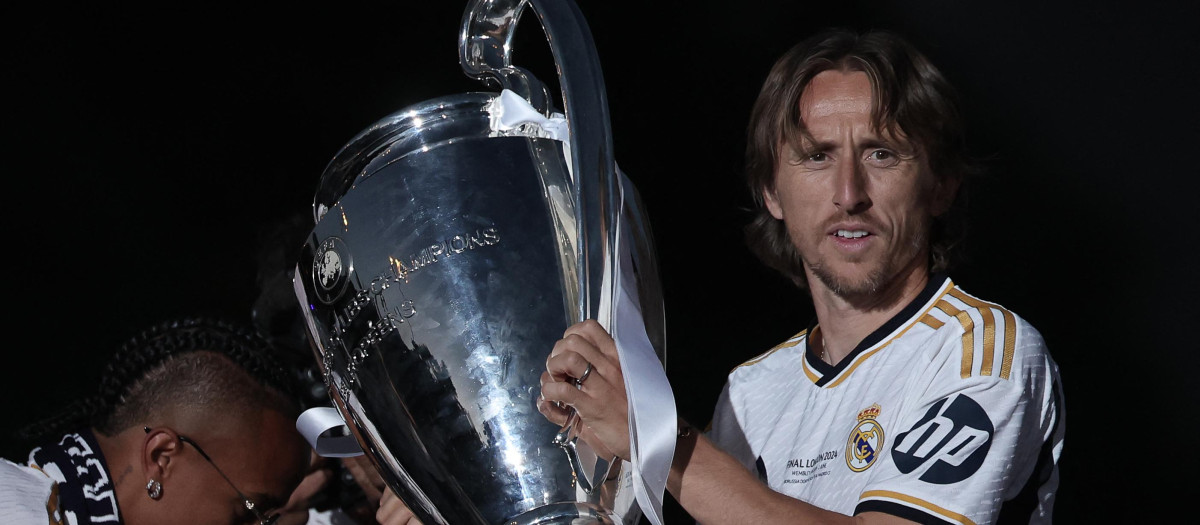 Luka Modric durante la celebración del Real Madrid en Cibeles