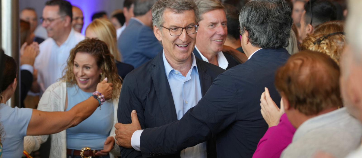 El presidente del PP, Alberto Núñez Feijóo, en Canarias