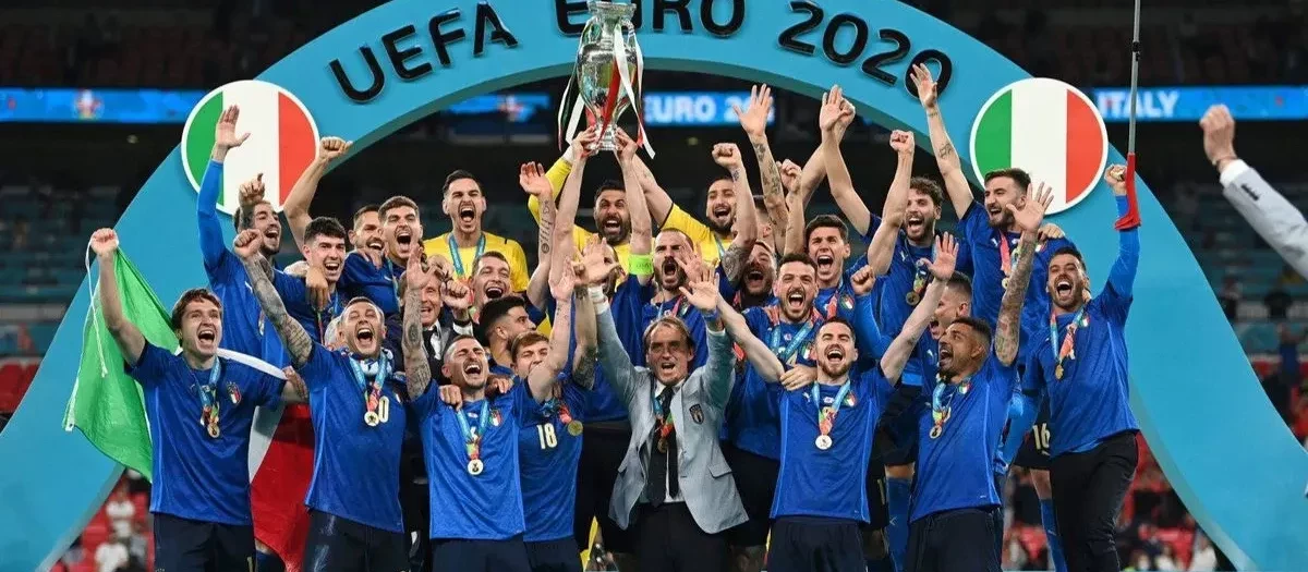 Italia es la vigente campeona de la Eurocopa que se jugó en varios países en 2021