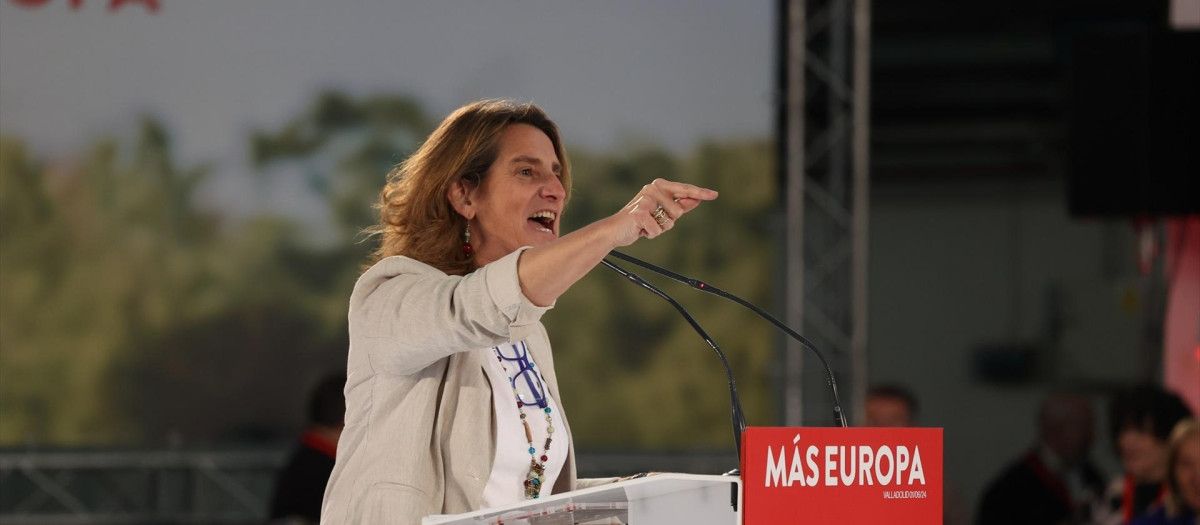 La candidata del PSOE para las elecciones europeas y vicepresidenta tercera y ministra para la Transición Ecológica y el Reto Demográfico, Teresa Ribera