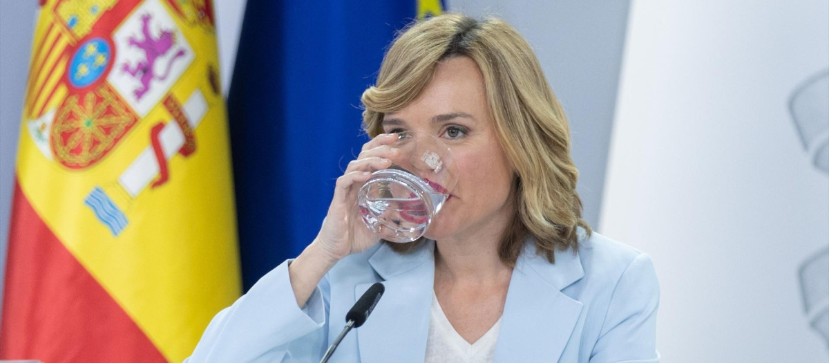 La ministra de Educación, Formación Profesional y Deporte, Pilar Alegría, durante una rueda de prensa posterior al Consejo de Ministros