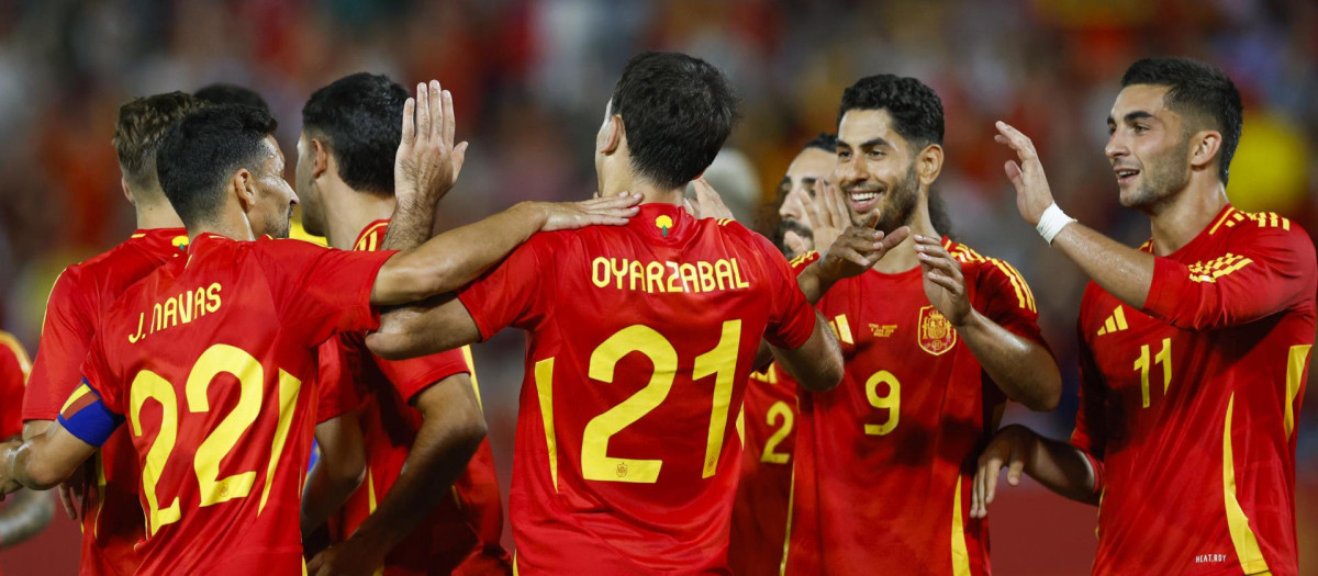 La selección española se impone plácidamente a Andorra