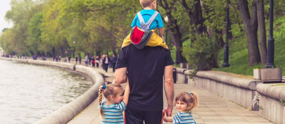 Es importante que los padres encuentren un equilibrio entre sus responsabilidades y el tiempo que pasan con sus hijos