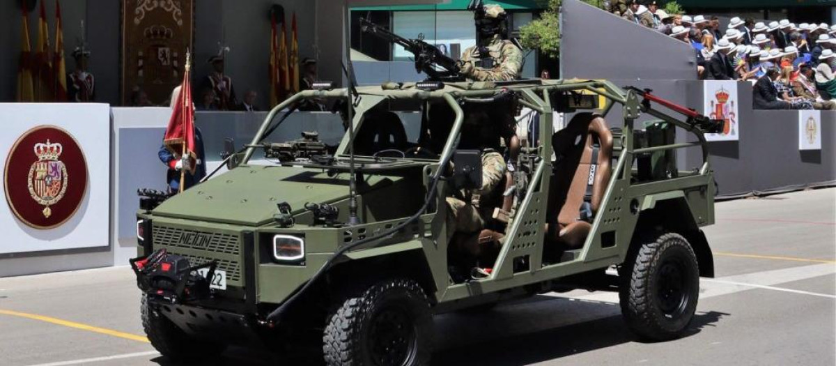 Neton MK2, se parece a un coche en el motor y las cuatro ruedas