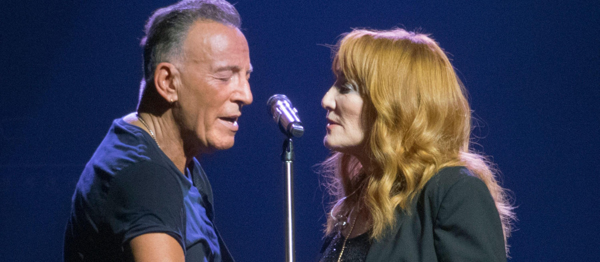 Singer Bruce Springsteen and Patti Scialfa of the E Street Band in concert at Hard Rock Live in Hollywood, Florida, USA - 01 Feb 2023 *** Local Caption *** .