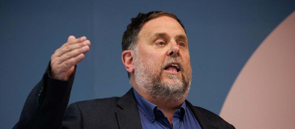 El presidente de ERC, Oriol Junqueras, interviene durante el acto de ‘Ahora Repúblicas’, en el Círculo de Bellas Artes, a 29 de mayo de 2024, en Madrid (España). Este acto está organizado por la coalición 'Ahora Repúblicas', formada por ERC, EH Bildu, BNG y Ara Mès, con motivo de la campaña electoral de la coalición para las elecciones al Parlamento Europeo del próximo 9 de junio.
29 MAYO 2024;CAMPAÑA;ELECCIONES;ELECTORL;COMICIOS;EUROPA;EUROPEAS;9J
Alejandro Martínez Vélez / Europa Press
29/5/2024
