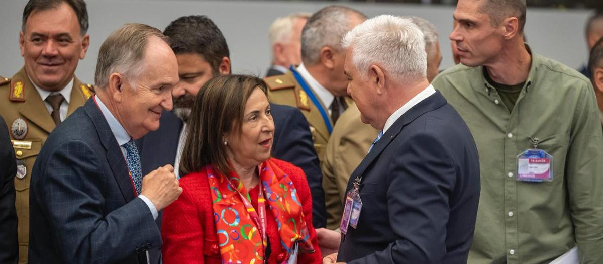 Margarita Robles asiste a una nueva reunión del Grupo de Contacto para la Defensa de Ucrania en el Cuartel General de la OTAN