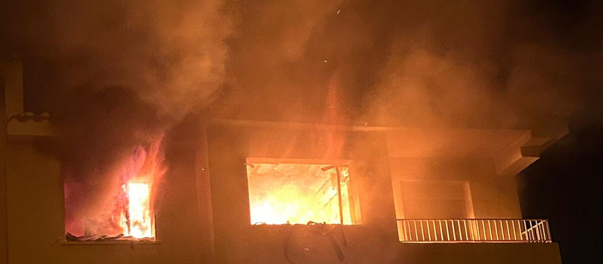 El fuego se propagó por toda la vivienda