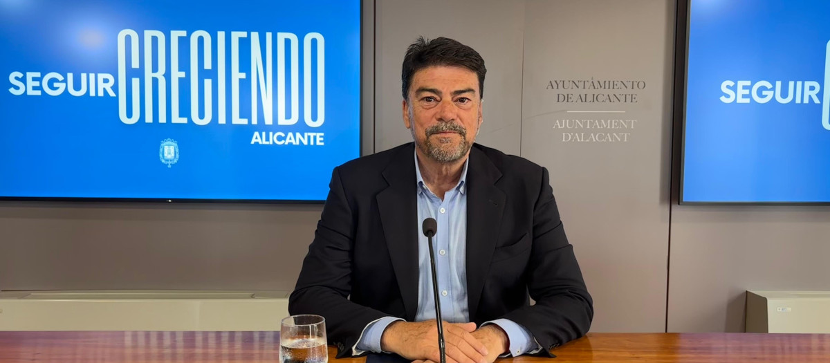 El alcalde de Alicante, Luis Barcala, en el balance del primer año de mandato
