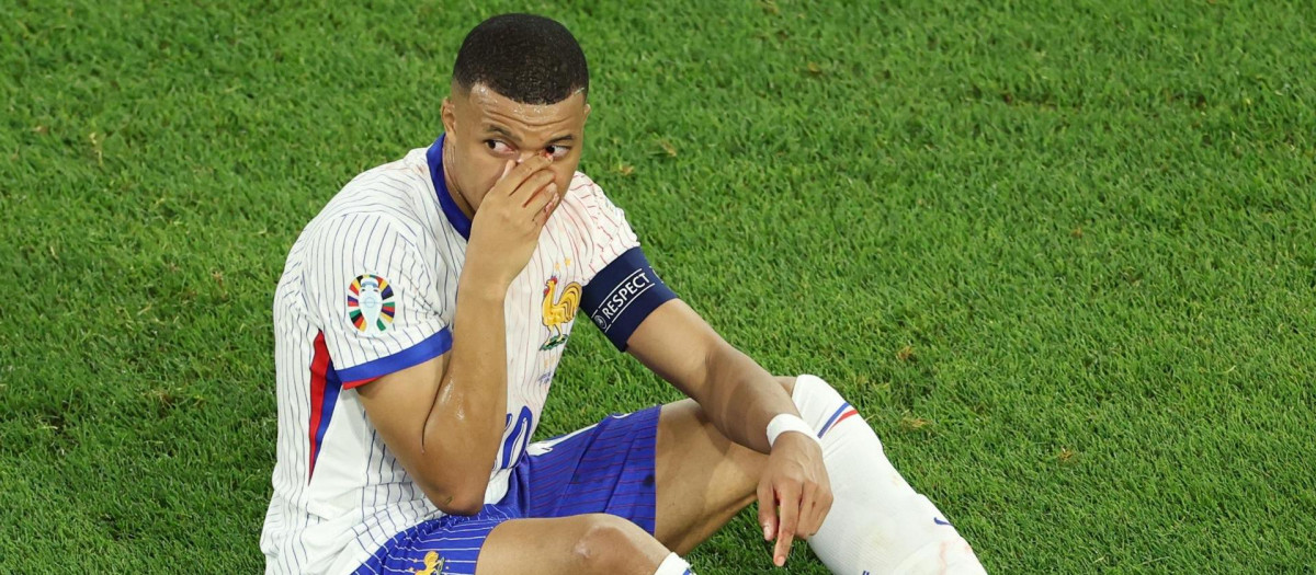 Kylian Mbappé se fracturó la nariz durante el partido entre Francia y Austria