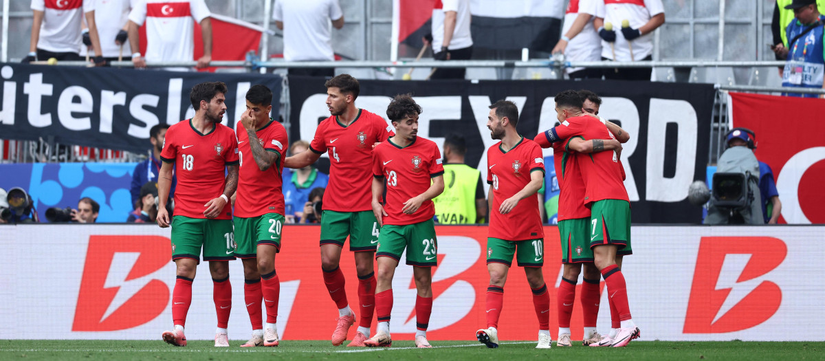 Portugal goleó a Turquía en Dortmund y logró el billete para los octavos de final