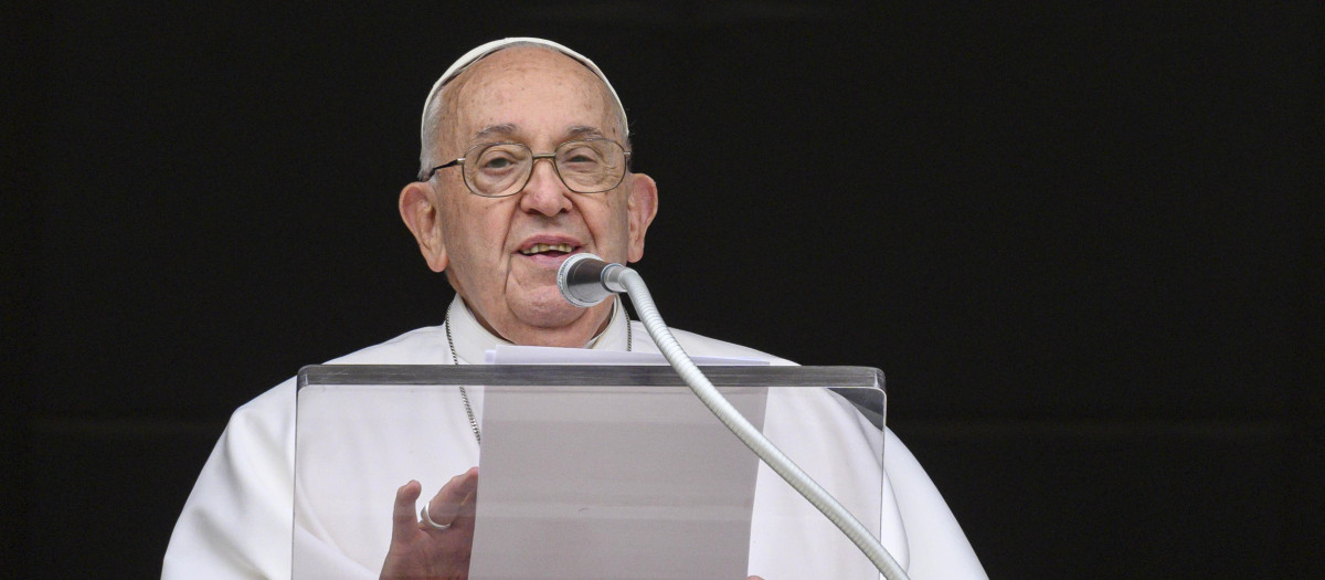 El Papa, durante el Ángelus dominical del 23 de junio
