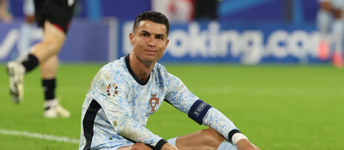 Cristiano Ronaldo terminó el partido ante Georgia desesperado y sustituido en la segunda parte