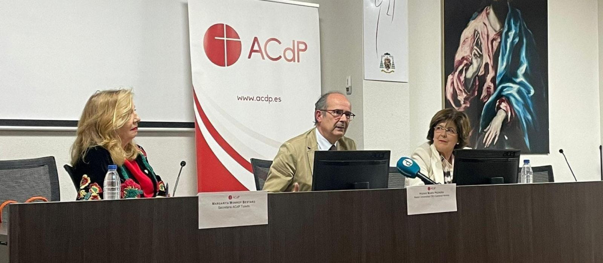 Higinio Marín, durante su conferencia en Toledo