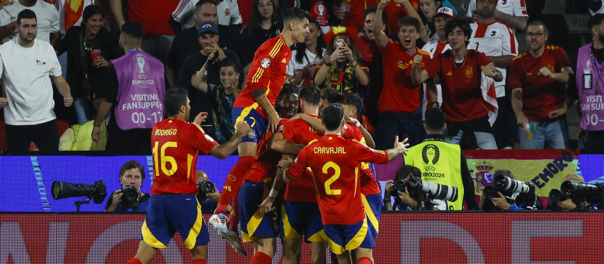 Los jugadores de la selección española de fútbol en el partido ante Georgia