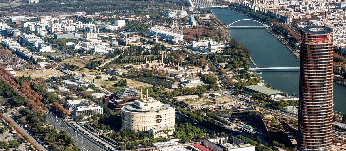 Vista aérea de la zona donde se perpetró la violación, en la Isla de la Cartuja