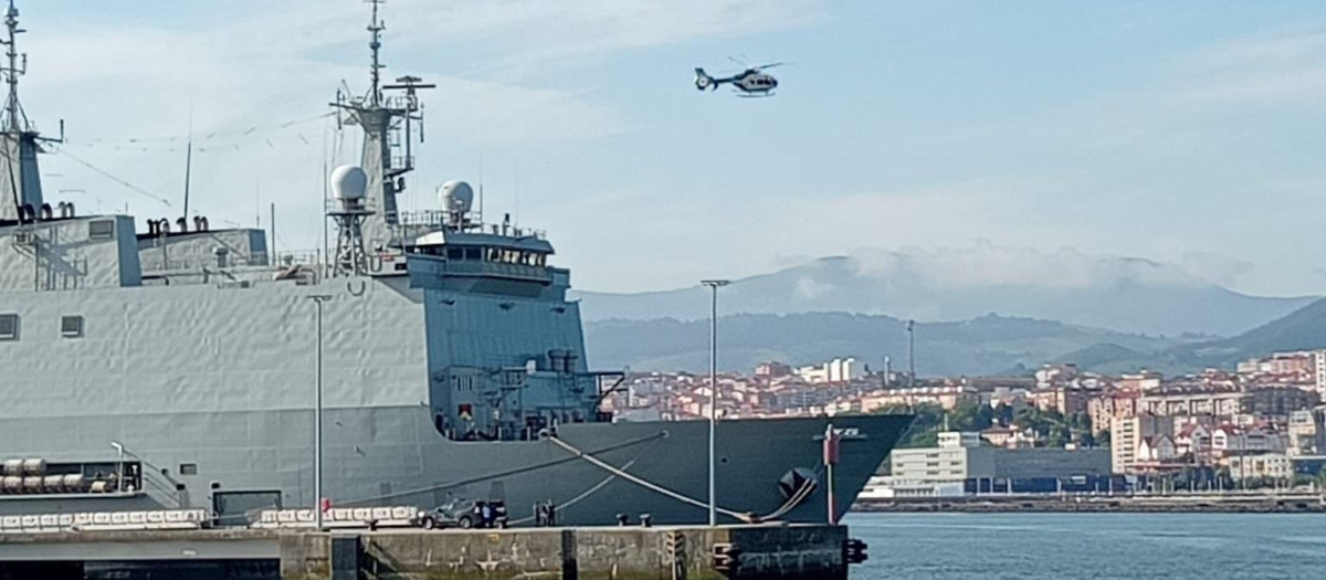 El grupo de combate Dédalo ya se encuentra en Guecho con el portaaeronaves Juan Carlos I, el buque anfibio Galicia y la fragata Blas de Lezo
