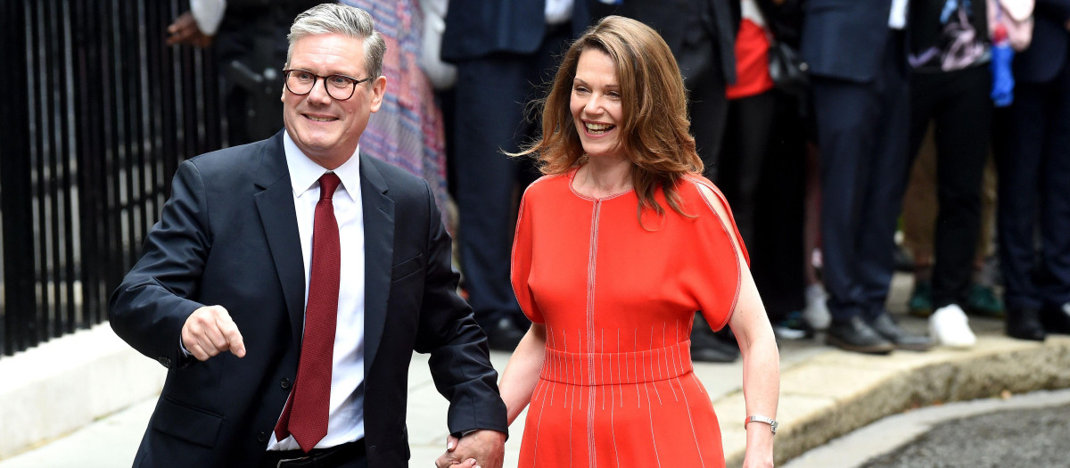 Mandatory Credit: Photo by DW Images/Shutterstock (14572813l)
Leader of the Labour Party Sir Keir Starmer with his wife Lady Victoria Starmer arrives in Downing Street to take the keys to No10 after an audience with King Charles lll as he becomes the UK's Prime Minister after winning yesterday's General Election and taking control after 14 years of Conservative rule.
Keir Starmer Downing Street, Westminster, London, UK - 05 Jul 2024 *** Local Caption *** .