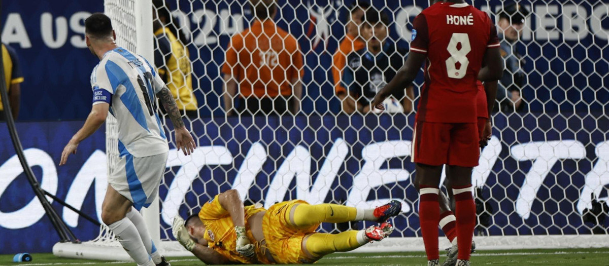 Leo Messi lideró la victoria de Argentina