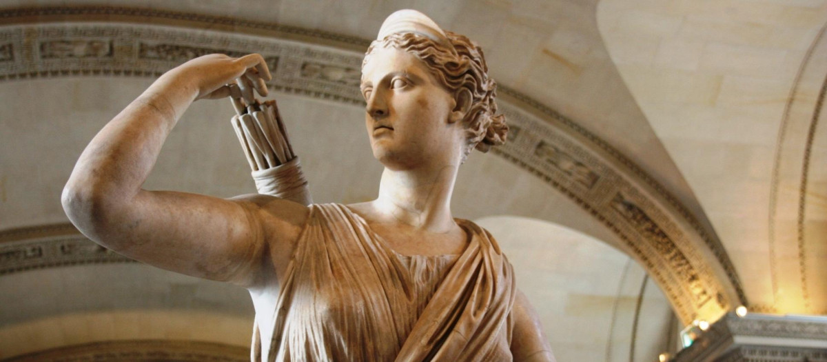 Diana (Louvre)