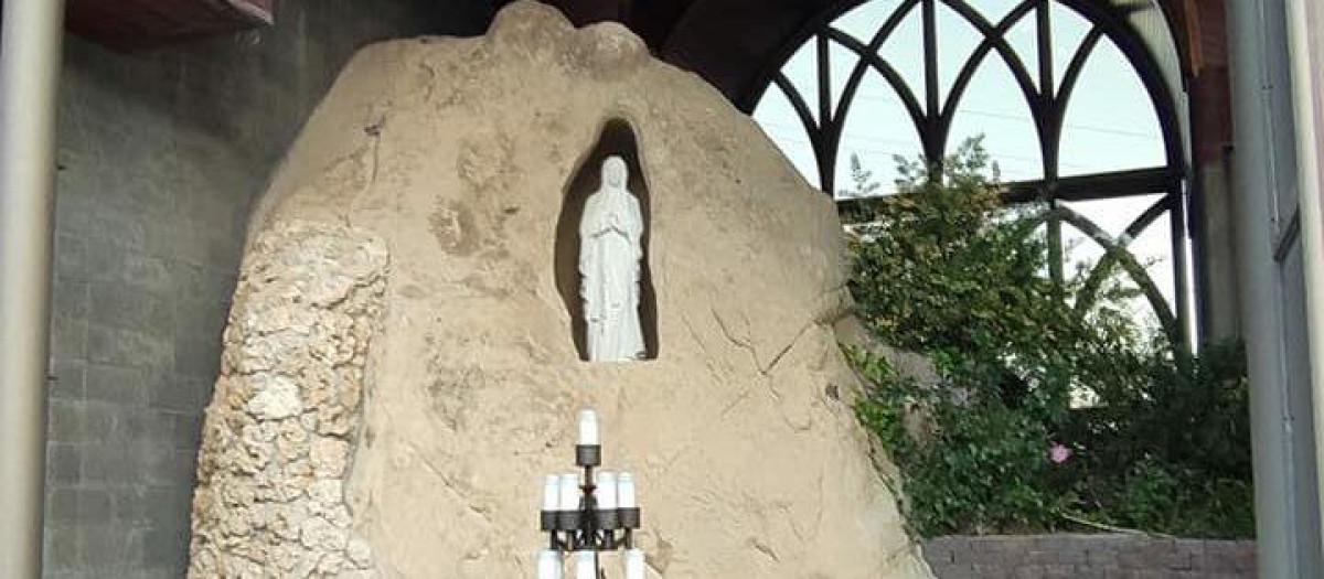 La gruta de Nuestra Señora dello Scoglio