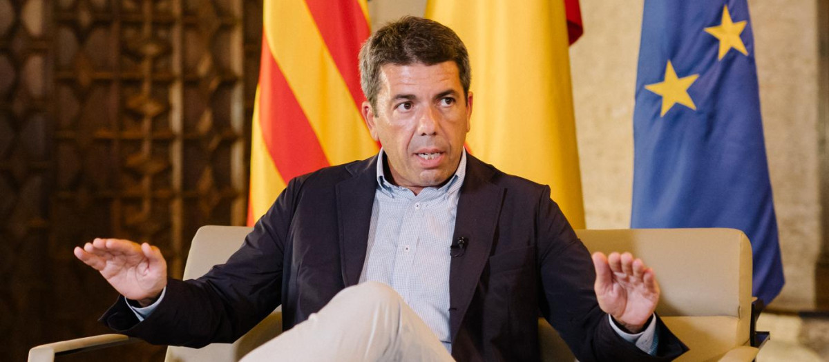 El presidente de la Generalitat Valenciana, Carlos Mazón, durante la entrevista