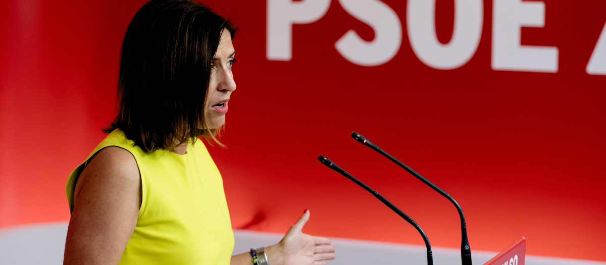 La portavoz de la Ejecutiva Federal del PSOE, Esther Peña Camarero