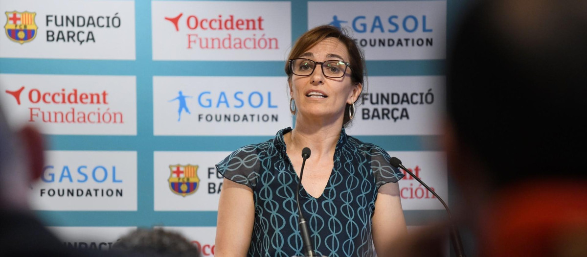 La ministra de Sanidad, Mónica García