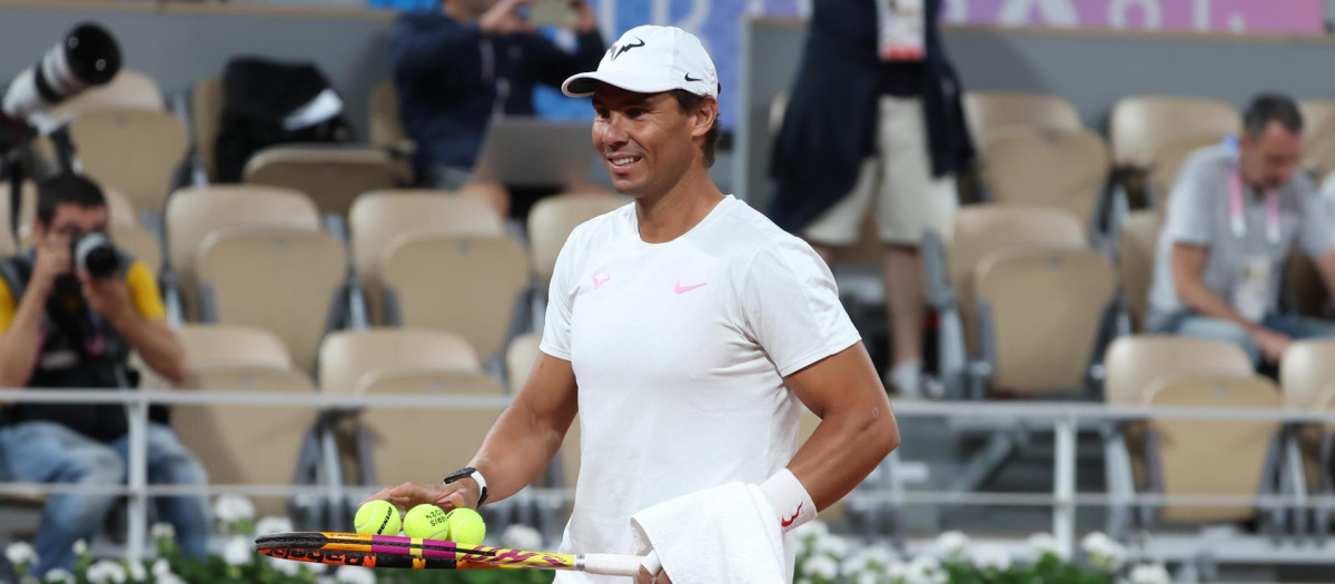Rafa Nadal volvió a entrenar después de descansar en la jornada del jueves
